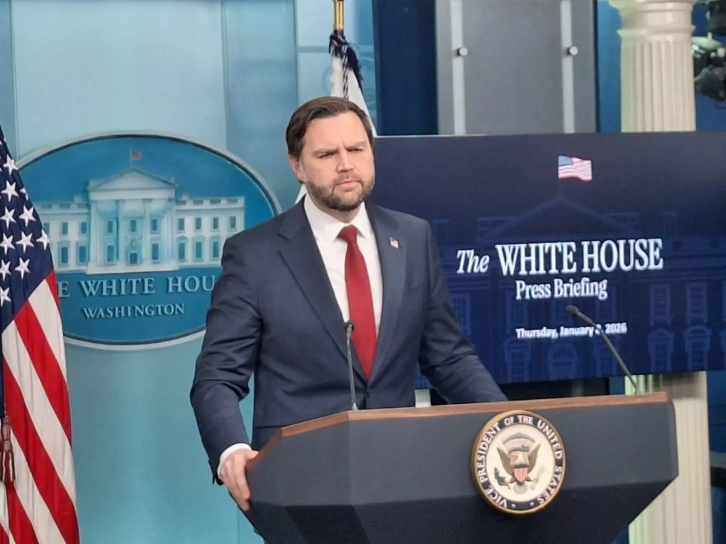 Vance a Minneapolis difende i federali: “Applicare leggi sull’immigrazione senza&nbsp;caos”