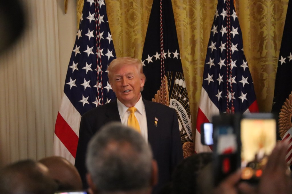 Trump celebra il Black History Month alla Casa Bianca tra propaganda e&nbsp;contraddizioni