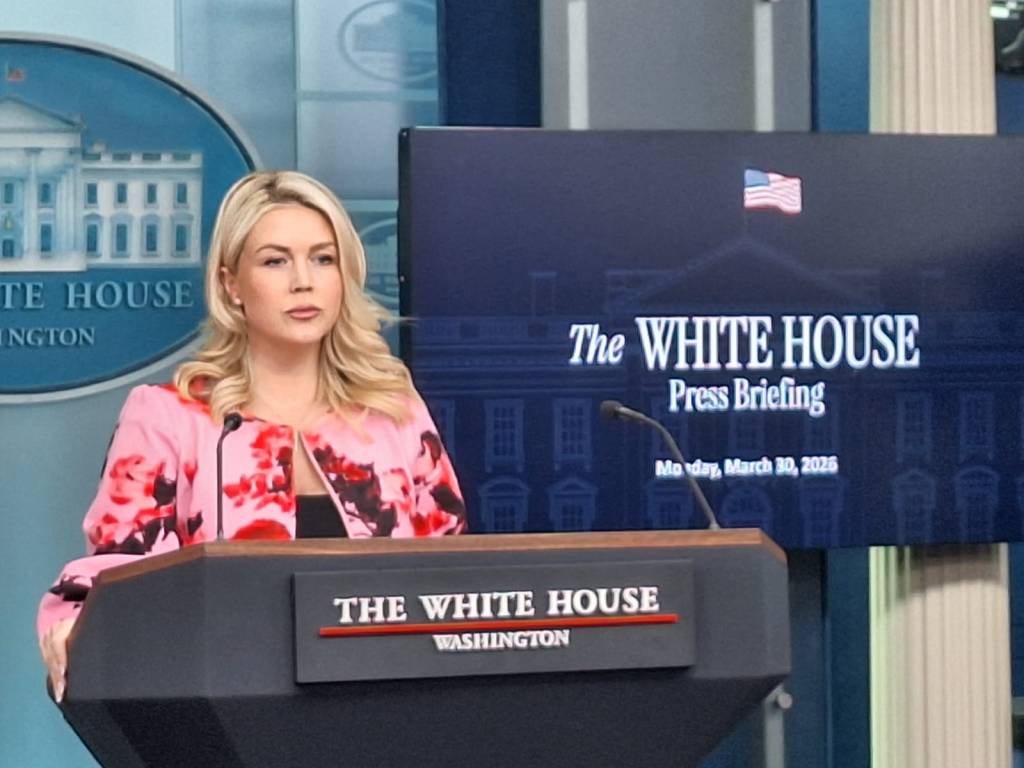 Usa-Iran, Leavitt: “Accordo possibile ma Trump pronto anche all’opzione&nbsp;militare”