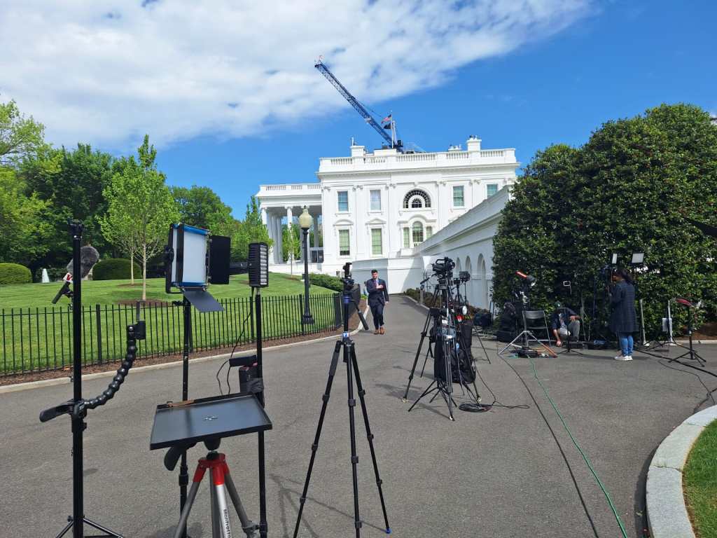 Usa-Iran, vertice alla Casa Bianca: l’amministrazione Trump valuta la strategia mentre la tregua&nbsp;vacilla