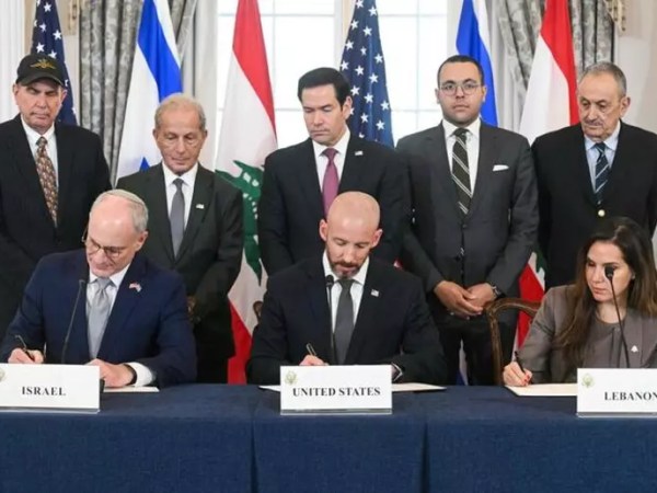 Israele e Libano firmano un accordo quadro a Washington: gli Usa puntano alla pace&nbsp;regionale